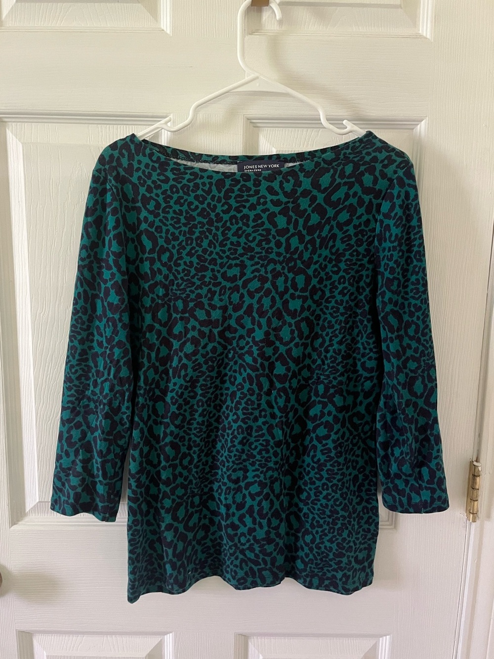 Jones New York Teal and Black Leopard Print Boatneck Top